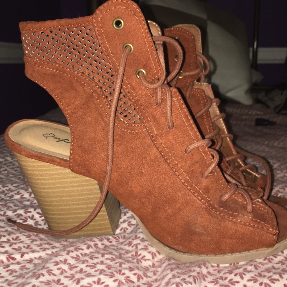 RUSTIC RED/ORANGE TIE UP HEELS👠👠